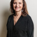 Portrait d'Isabelle, dirigeante de l'agence Provence Home